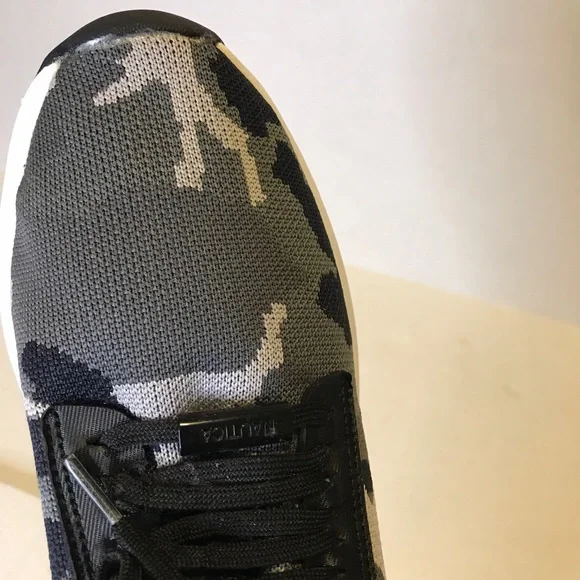 Nautica Slip On Knit Camouflage Sneakers Women Sz 9.5 Great Condition - Picture 11 of 14